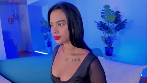 Snapshot of saracorraless chatting on 02.24.25 Sara Everyday From 1430 to 2130 Col Time online show from 02.24.25