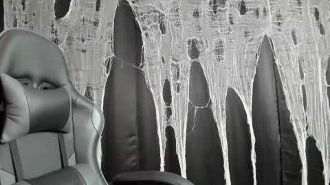 Sara Desire online show from 10.31.25