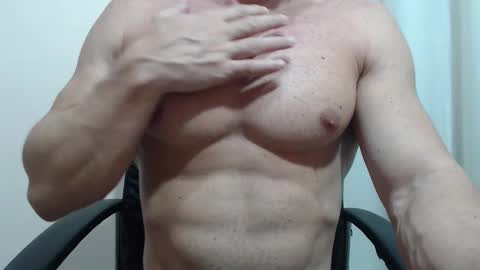 saradorj92 online show from 02.23.26