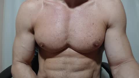 saradorj92 online show from 04.21.26