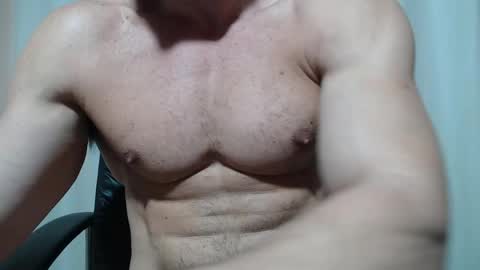 saradorj92 online show from 04.25.26