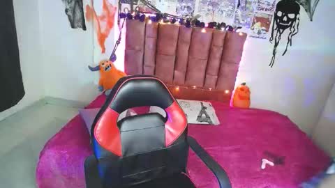 Snapshot of saragonz chatting on 10.07.25 saragonz online show from 10.07.25