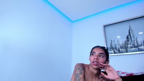 sarah_ashbourne online show from 10.22.25