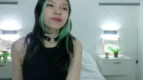 Snapshot of sarah_cute028 chatting on 05.28.26 Sarah online show from 05.28.26
