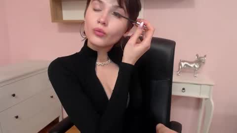 Sarah online show from 04.23.26