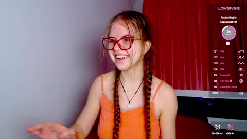 Snapshot of sarah_hs chatting on 01.16.25 Sarah online show from 01.16.25