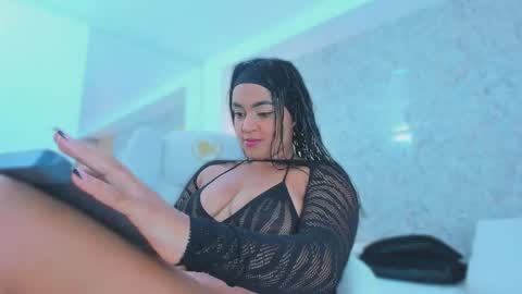 sarah online show from 10.20.25