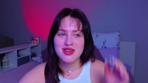Snapshot of sarah_soul chatting on 05.13.26 Sarah online show from 05.13.26