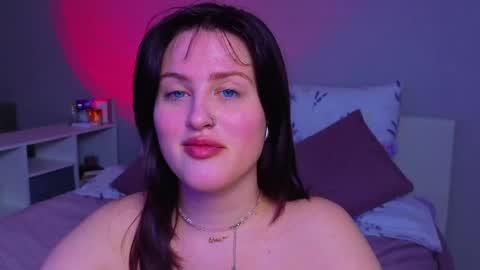 Snapshot of sarah_soul chatting on 05.15.26 Sarah online show from 05.15.26