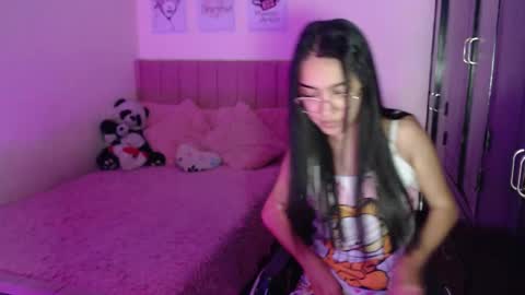 Sarah online show from 02.04.25