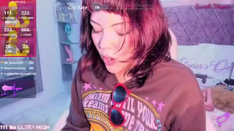 Snapshot of sarah_stoner chatting on 03.01.25 Loren online show from 03.01.25