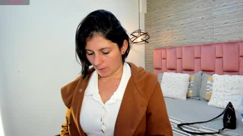 Sarah Deyvis online show from 01.27.25