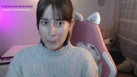 Snapshot of sarahdressler chatting on 02.16.25 sarahdressler online show from 02.16.25