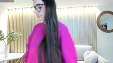 Snapshot of sarahrhodes_ chatting on 02.18.26 Sarah Rhodes online show from 02.18.26