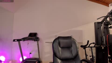 Sarah Rhodes online show from 04.03.26