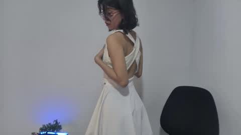 Sarah  online show from 10.14.25