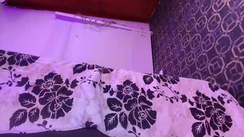 Sara  online show from 09.27.25