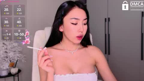 Mia online show from 10.01.25