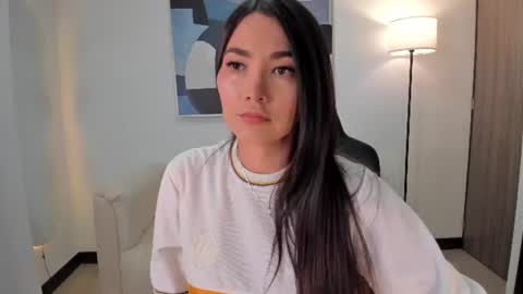 I am Sara  online show from 07.04.26