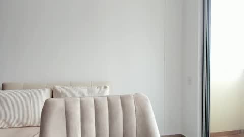 Sara  sarasmithfun by instagram online show from 01.09.25