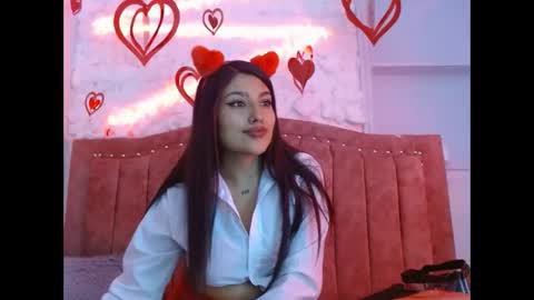 sarastonesx online show from 02.14.25