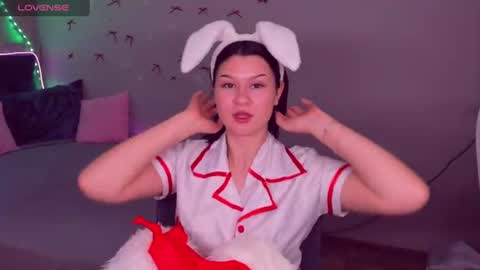 SaraVivid online show from 06.17.26