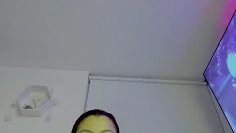 Saray  online show from 09.19.25