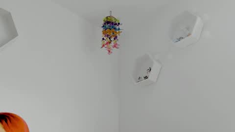 Saray  online show from 11.03.25