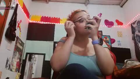 Snapshot of saray_extrovert1 chatting on 06.26.26 Sara Jimenez online show from 06.26.26