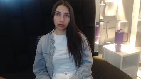 Saray Pink online show from 01.14.26