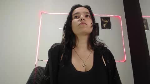 Snapshot of saraydarcy chatting on 02.28.26 CONTEST Contribute 25 tokens and send a Like. including your user name in the voting note. You could win a video online show from 02.28.26