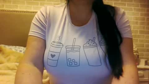 Snapshot of saretta46 chatting on 01.15.25 Sara online show from 01.15.25