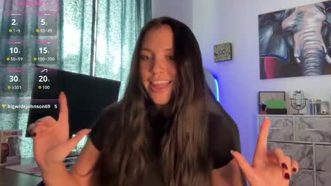 Snapshot of sariaaahh chatting on 09.28.25 sariaaahh online show from 09.28.25