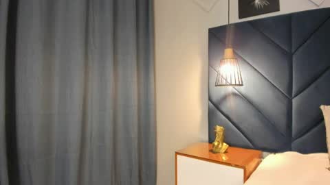 Sara  online show from 04.09.26