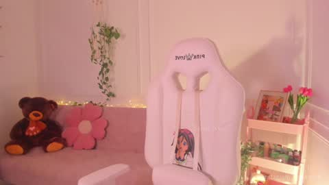 Sara  online show from 01.03.25