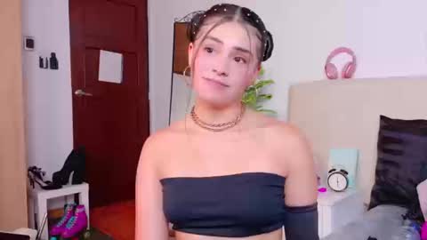 Sara online show from 09.17.25