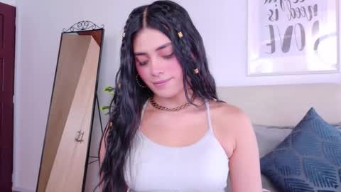 Sara online show from 11.19.25