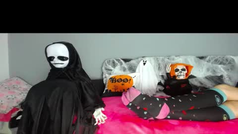 Snapshot of sasha_start chatting on 10.03.25 sasha start online show from 10.03.25