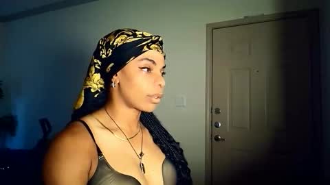 Snapshot of sashastrokes chatting on 11.02.25 MISTRESS STROKES online show from 11.02.25