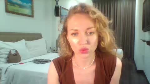 Sasha online show from 12.14.25