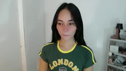 Snapshot of sashifoxdoll_ chatting on 02.17.26 Sashi online show from 02.17.26