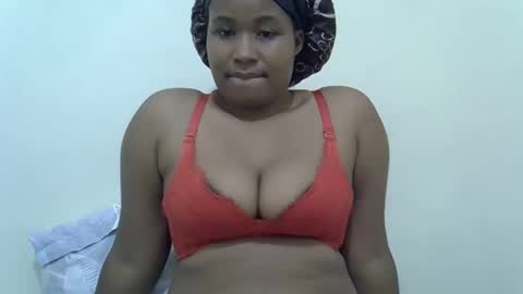 Snapshot of sasshun chatting on 10.31.25 sassy online show from 10.31.25