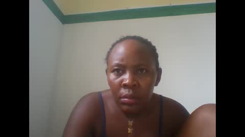 Snapshot of sassy_bella chatting on 11.19.25 sassy_bella online show from 11.19.25