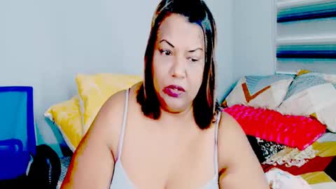Snapshot of sassy_tassy chatting on 06.19.26 sassy_tassy online show from 06.19.26