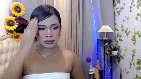 sassy_tinaxx online show from 11.25.25
