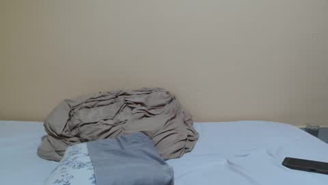 Snapshot of sassybabe20 chatting on 11.04.25 sassybabe20 online show from 11.04.25