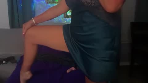 Snapshot of sassyhotwife00 chatting on 07.10.26 sassyhotwife00 online show from 07.10.26