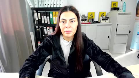 Snapshot of sassytiff chatting on 10.21.25 sassytiff online show from 10.21.25