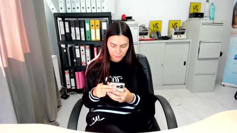 Snapshot of sassytiff chatting on 10.22.25 sassytiff online show from 10.22.25