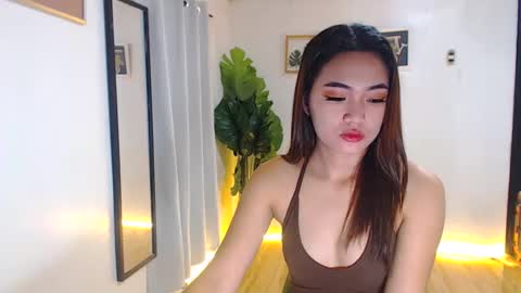 Snapshot of sasy_ritchel chatting on 01.27.25 Thessavageee online show from 01.27.25